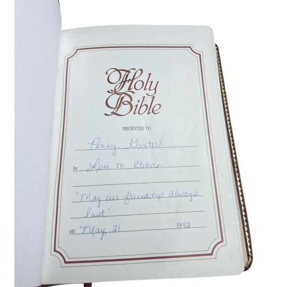Holy Bible Red Letter Edition Burgundy Leather w/ Maps Presentation 1992 - Picture 5 of 10
